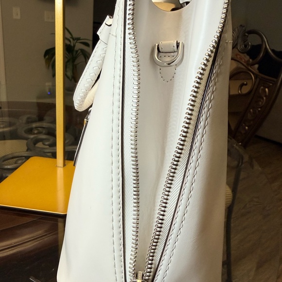 Michael Kors jet set large White Leather Tote Bag NWOT - Picture 6 of 12
